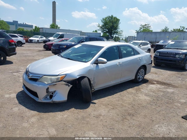 45160358 :رقم المزاد ، 4T4BF1FK5ER416780 vin ، 2014 Toyota Camry Le مزاد بيع