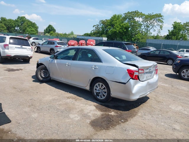 45160358 :رقم المزاد ، 4T4BF1FK5ER416780 vin ، 2014 Toyota Camry Le مزاد بيع