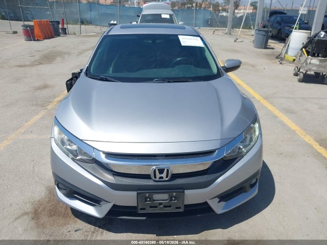 Продажа на аукционе авто 2017 Honda Civic Ex-l, vin: 2HGFC1F72HH646886, номер лота: 45160390