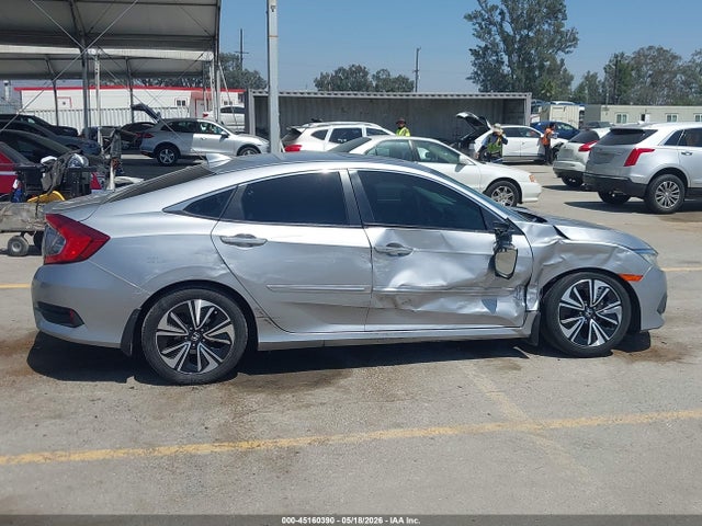 Продажа на аукционе авто 2017 Honda Civic Ex-l, vin: 2HGFC1F72HH646886, номер лота: 45160390