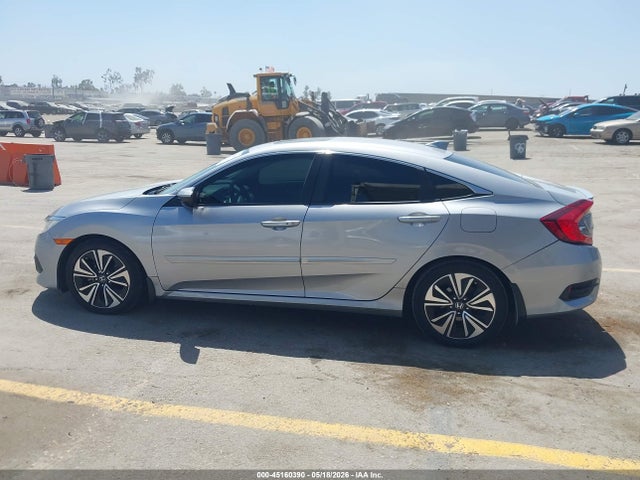 Продажа на аукционе авто 2017 Honda Civic Ex-l, vin: 2HGFC1F72HH646886, номер лота: 45160390