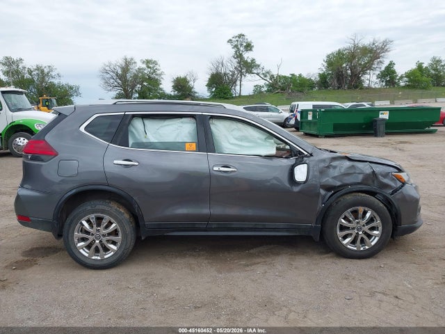 Nissan ROGUE SV 2017 5N1AT2MV3HC733033 Image 13