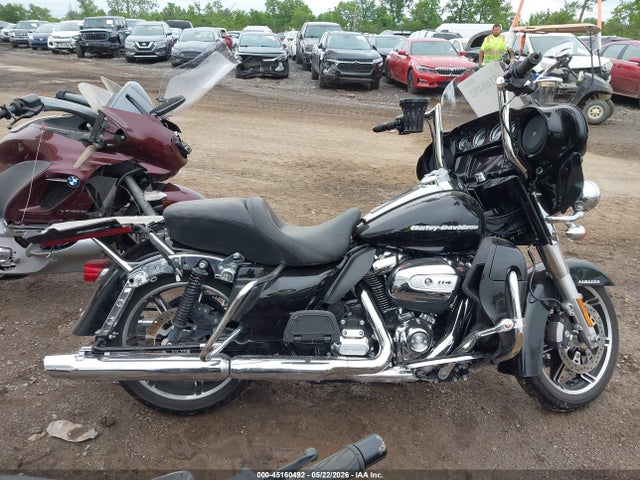 Harley-Davidson FLHTK 2022 1HD1KEF18NB645601 Image 13