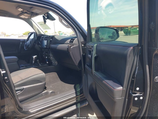 45160568 :رقم المزاد ، JTEPU5JR6R6289047 vin ، 2024 Toyota 4runner Trd Off Road مزاد بيع
