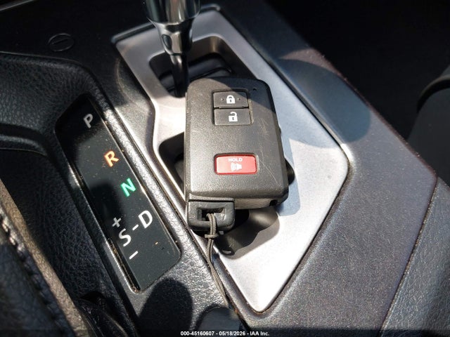 Продажа на аукционе авто 2017 Toyota Rav4 Hybrid Xle, vin: JTMRJREV0HD106790, номер лота: 45160607
