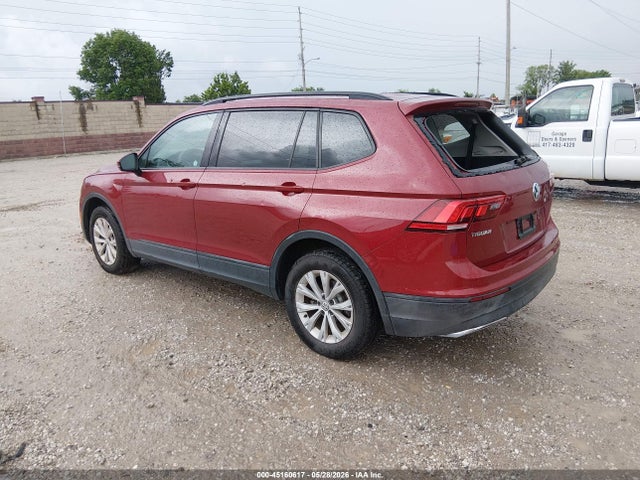 Продаж на аукціоні авто 2018 Volkswagen Tiguan 2.0t S, vin: 3VV1B7AX8JM022461, номер лоту: 45160617