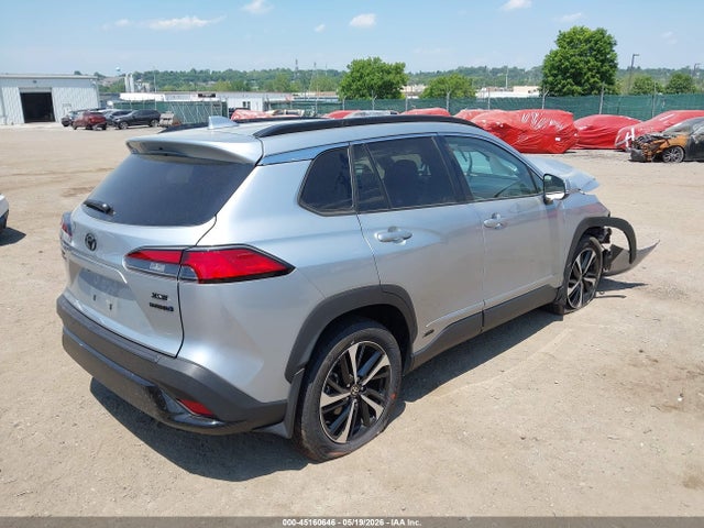 45160646 :رقم المزاد ، 7MUFBABG0RV018051 vin ، 2024 Toyota Corolla Cross Hybrid Xse مزاد بيع
