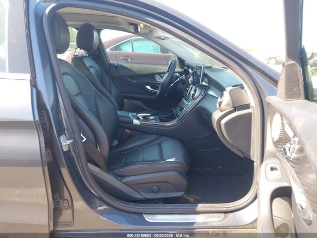 2015 Mercedes-benz C 300 4matic მანქანა იყიდება აუქციონზე, vin: 55SWF4KB7FU084986, აუქციონის ნომერი: 45160653
