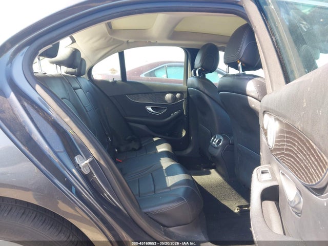 2015 Mercedes-benz C 300 4matic მანქანა იყიდება აუქციონზე, vin: 55SWF4KB7FU084986, აუქციონის ნომერი: 45160653