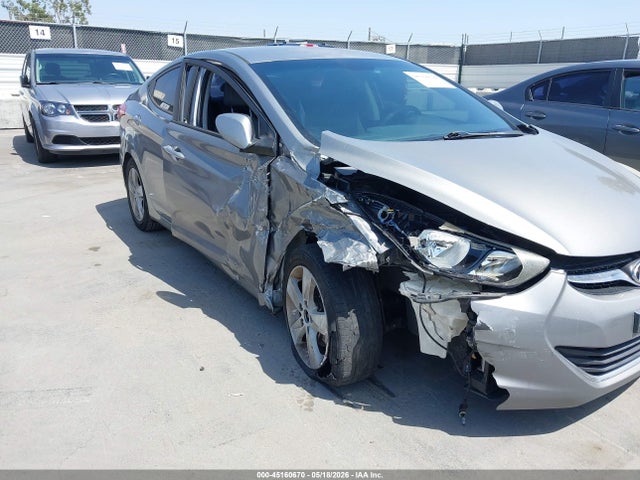 Продажа на аукционе авто 2013 Hyundai Elantra Gls, vin: KMHDH4AE0DU009402, номер лота: 45160670