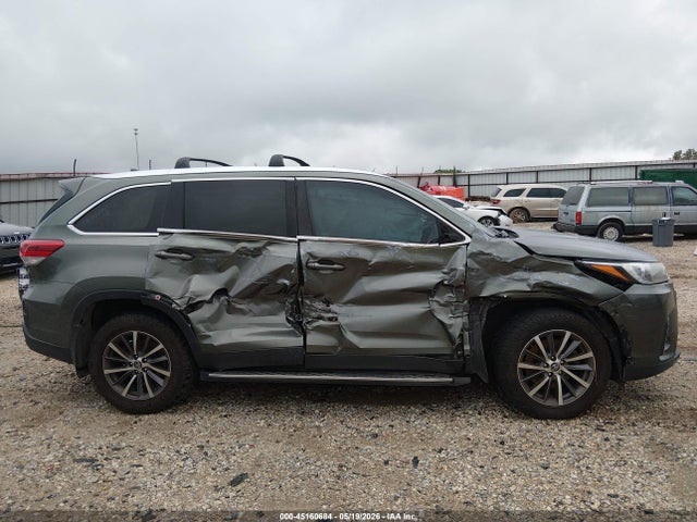 45160684 :رقم المزاد ، 5TDKZRFH9KS298242 vin ، 2019 Toyota Highlander Xle مزاد بيع