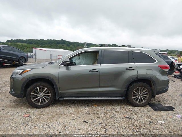 45160684 :رقم المزاد ، 5TDKZRFH9KS298242 vin ، 2019 Toyota Highlander Xle مزاد بيع