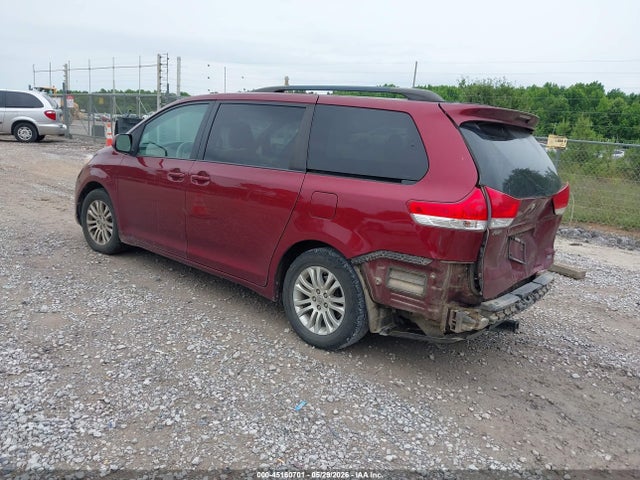 5TDYK3DC4ES497397 Toyota Sienna Xle V6 8 Passenger
