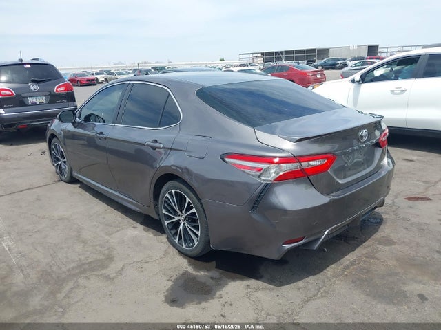 2018 Toyota Camry Se მანქანა იყიდება აუქციონზე, vin: 4T1B11HK3JU552227, აუქციონის ნომერი: 45160753