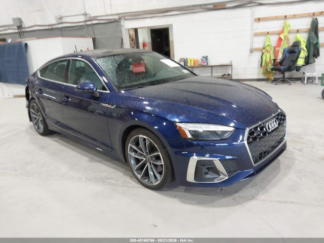 2024 Audi A5 Sportback Premium 45 Tfsi S Line Quattro S Tronic მანქანა იყიდება აუქციონზე, vin: WAUDACF54RA040881, აუქციონის ნომერი: 45160766