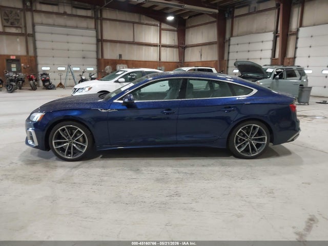 2024 Audi A5 Sportback Premium 45 Tfsi S Line Quattro S Tronic მანქანა იყიდება აუქციონზე, vin: WAUDACF54RA040881, აუქციონის ნომერი: 45160766