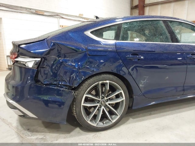 2024 Audi A5 Sportback Premium 45 Tfsi S Line Quattro S Tronic მანქანა იყიდება აუქციონზე, vin: WAUDACF54RA040881, აუქციონის ნომერი: 45160766