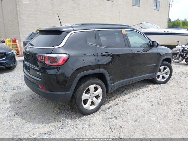3C4NJDBB6KT689427 Jeep Compass Latitude 4x4