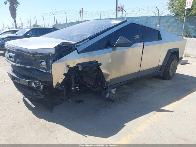 45160818 :رقم المزاد ، 7G2CEGEC9SA077409 vin ، 2025 Tesla Cybertruck مزاد بيع
