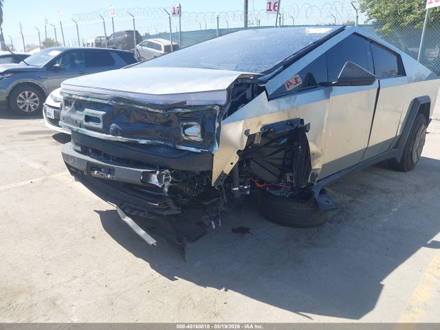 45160818 :رقم المزاد ، 7G2CEGEC9SA077409 vin ، 2025 Tesla Cybertruck مزاد بيع