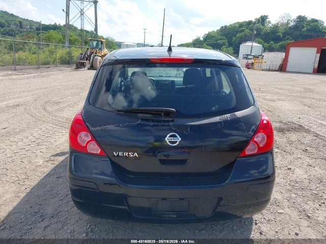 45160825 :رقم المزاد ، 3N1BC1CPXAL362147 vin ، 2010 Nissan Versa 1.8s مزاد بيع