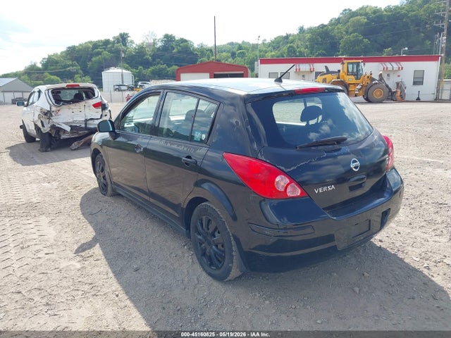 45160825 :رقم المزاد ، 3N1BC1CPXAL362147 vin ، 2010 Nissan Versa 1.8s مزاد بيع