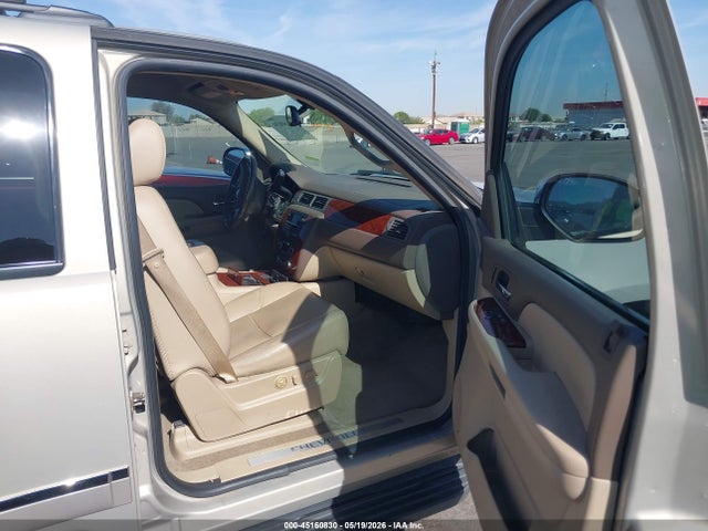 Продаж на аукціоні авто 2009 Chevrolet Suburban 1500 Ltz, vin: 1GNFK36379R197627, номер лоту: 45160830