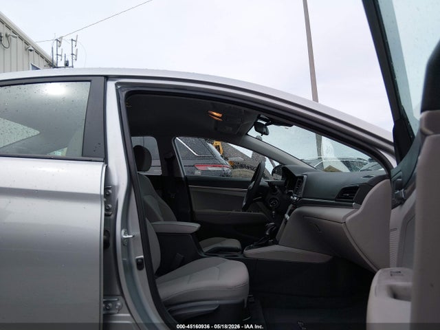 Продажа на аукционе авто 2020 Hyundai Elantra Se, vin: 5NPD74LF7LH605841, номер лота: 45160936