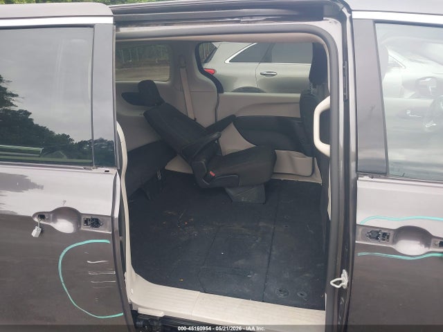 45160954 :رقم المزاد ، 2C4RC1CG6PR610871 vin ، 2023 Chrysler Voyager Lx مزاد بيع