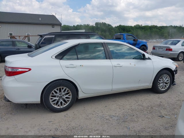 Продаж на аукціоні авто 2017 Toyota Camry Le, vin: 4T1BF1FK2HU646226, номер лоту: 45161000