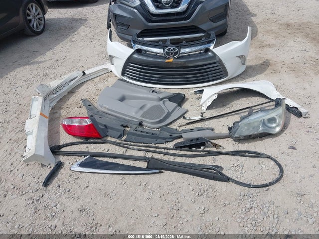 Продаж на аукціоні авто 2017 Toyota Camry Le, vin: 4T1BF1FK2HU646226, номер лоту: 45161000