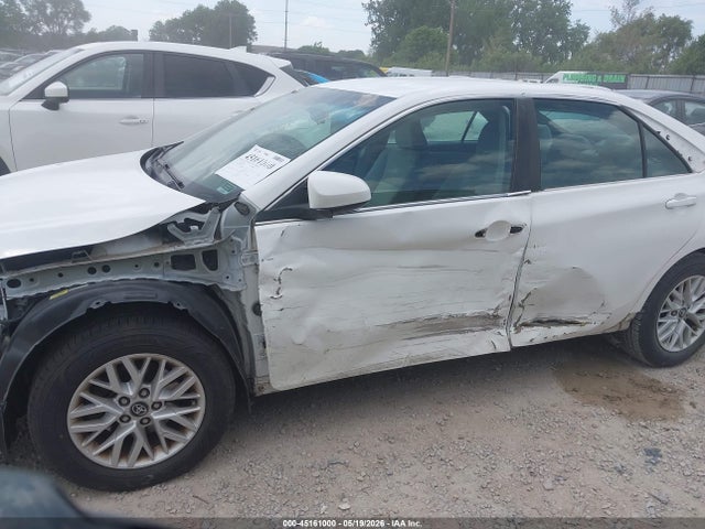 Продаж на аукціоні авто 2017 Toyota Camry Le, vin: 4T1BF1FK2HU646226, номер лоту: 45161000