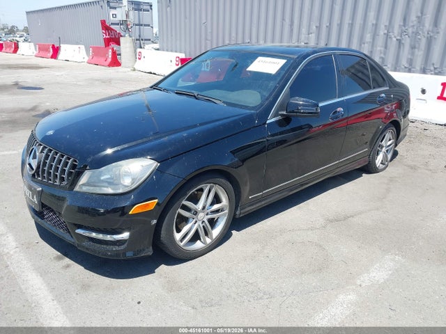 Aukcja sprzedaży 2013 Mercedes-benz C 250 Sport, vin: WDDGF4HBXDA755902, numer aukcji: 45161001
