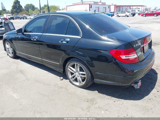 Aukcja sprzedaży 2013 Mercedes-benz C 250 Sport, vin: WDDGF4HBXDA755902, numer aukcji: 45161001