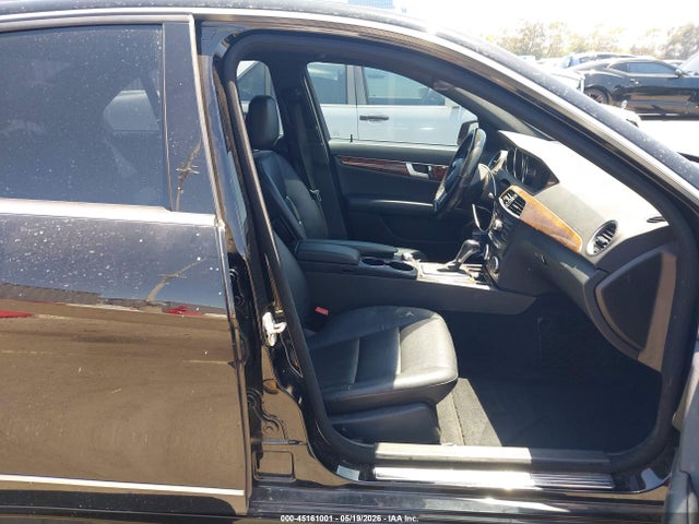 Aukcja sprzedaży 2013 Mercedes-benz C 250 Sport, vin: WDDGF4HBXDA755902, numer aukcji: 45161001