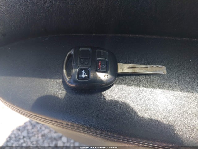 45161007 :رقم المزاد ، JTHBF30G620058492 vin ، 2002 Lexus Es 300 مزاد بيع