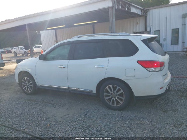 Продажа на аукционе авто 2015 Nissan Pathfinder Sl, vin: 5N1AR2MNXFC646449, номер лота: 45161015