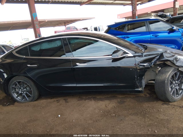 5YJ3E1EA9JF018568 Tesla Model 3 Long Range/mid Range