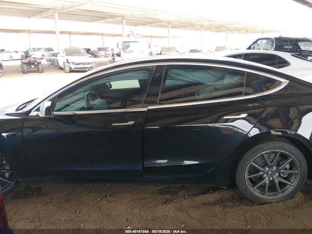 5YJ3E1EA9JF018568 Tesla Model 3 Long Range/mid Range