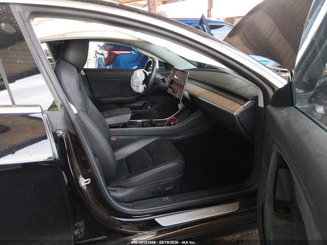 5YJ3E1EA9JF018568 Tesla Model 3 Long Range/mid Range