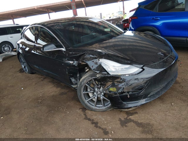 5YJ3E1EA9JF018568 Tesla Model 3 Long Range/mid Range