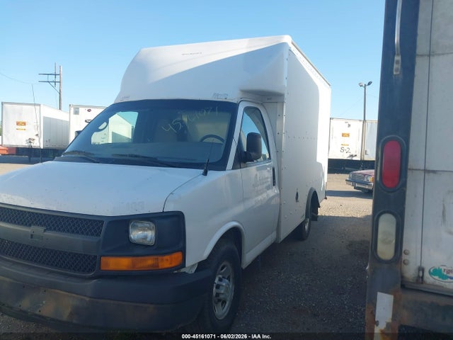 Продаж на аукціоні авто 2015 Chevrolet Express Cutaway 3500, vin: 1GB0G2CF5F1251708, номер лоту: 45161071