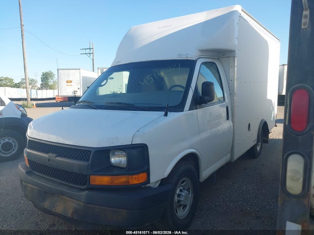 Продаж на аукціоні авто 2015 Chevrolet Express Cutaway 3500, vin: 1GB0G2CF5F1251708, номер лоту: 45161071