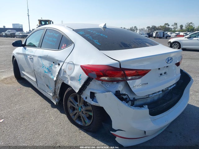 5NPD84LF1JH387955 Hyundai ELANTRA SEL