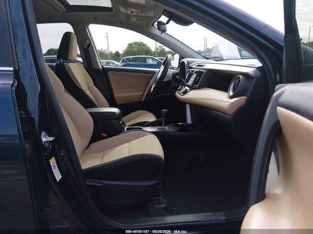 JTMWFREV5JJ748191 Toyota Rav4 Xle