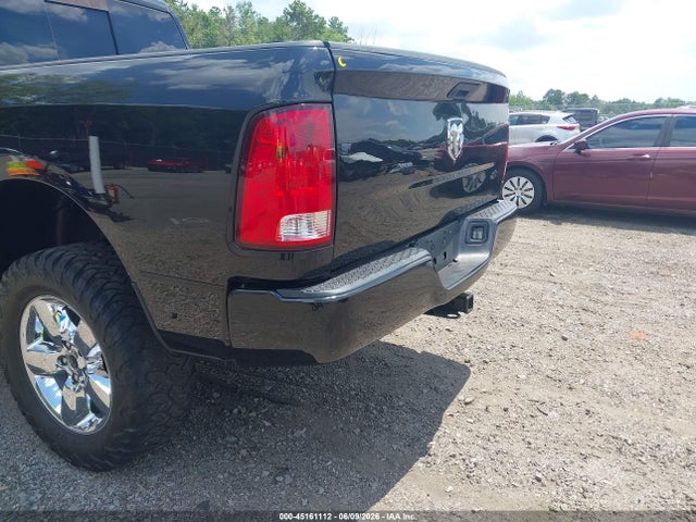 45161112 :رقم المزاد ، 3C6JR6ATXKG500646 vin ، 2019 Ram 1500 Classic Express  4x2 6'4 Box مزاد بيع