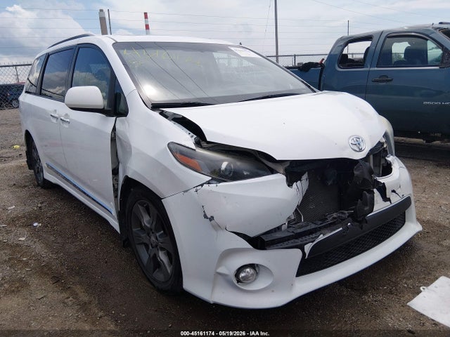 Продажа на аукционе авто 2016 Toyota Sienna Se Premium 8 Passenger, vin: 5TDXK3DC1GS712443, номер лота: 45161174