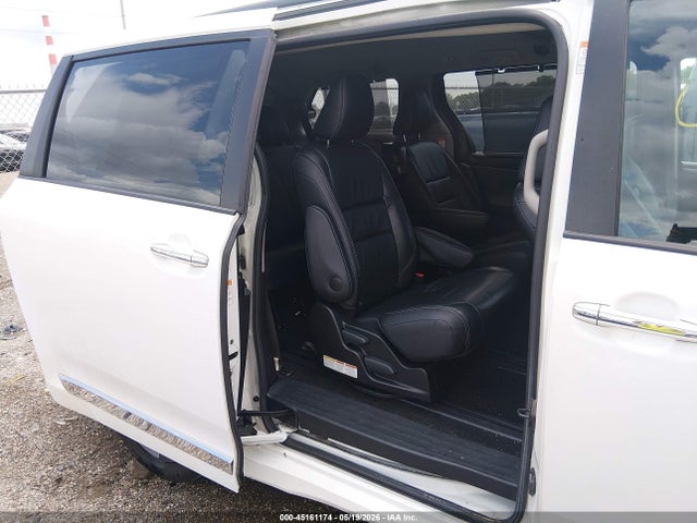 Продажа на аукционе авто 2016 Toyota Sienna Se Premium 8 Passenger, vin: 5TDXK3DC1GS712443, номер лота: 45161174