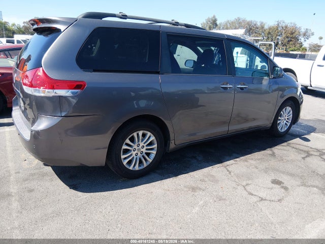 Продаж на аукціоні авто 2011 Toyota Sienna Xle V6, vin: 5TDYK3DC7BS175977, номер лоту: 45161245