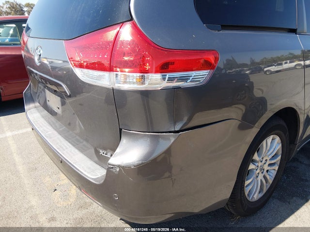 Продаж на аукціоні авто 2011 Toyota Sienna Xle V6, vin: 5TDYK3DC7BS175977, номер лоту: 45161245